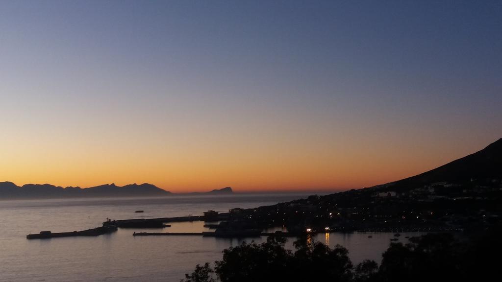 Bayview Heights Gem Apartment Simonʼs Town Екстериор снимка